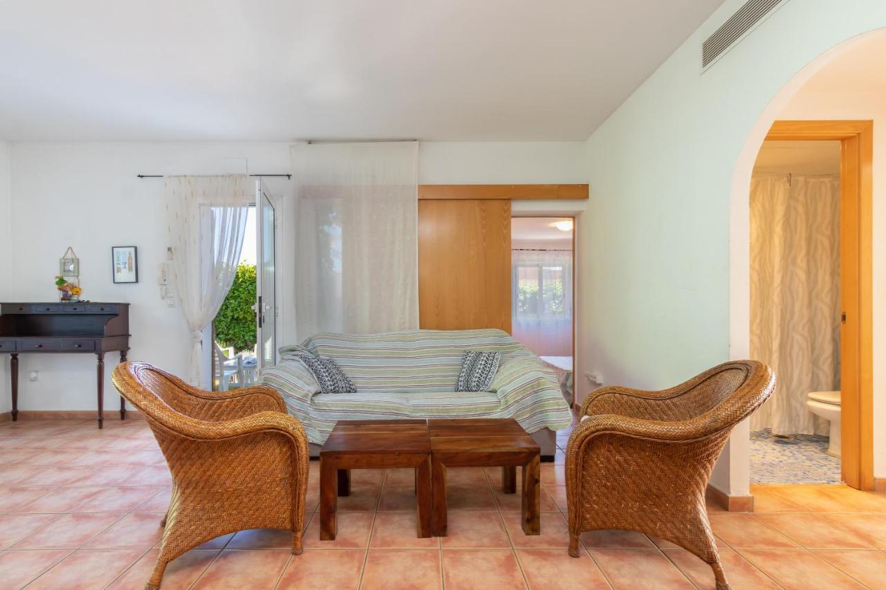 Villa Verde Piscina Pirvada Y Wifi L' Escala Bagian luar foto