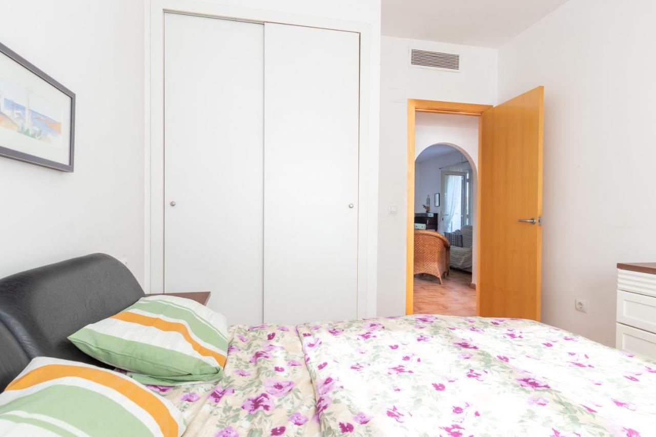 Villa Verde Piscina Pirvada Y Wifi L' Escala Bagian luar foto